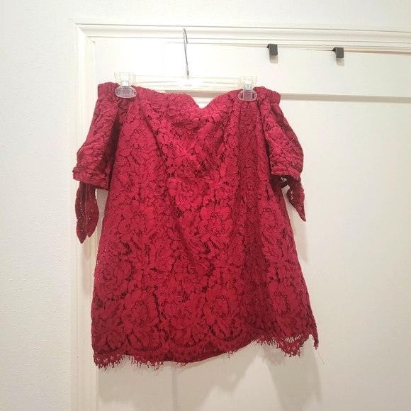 Miss Chevious Medium Off the Shoulder Lacy Red Top - Picture 3 of 4